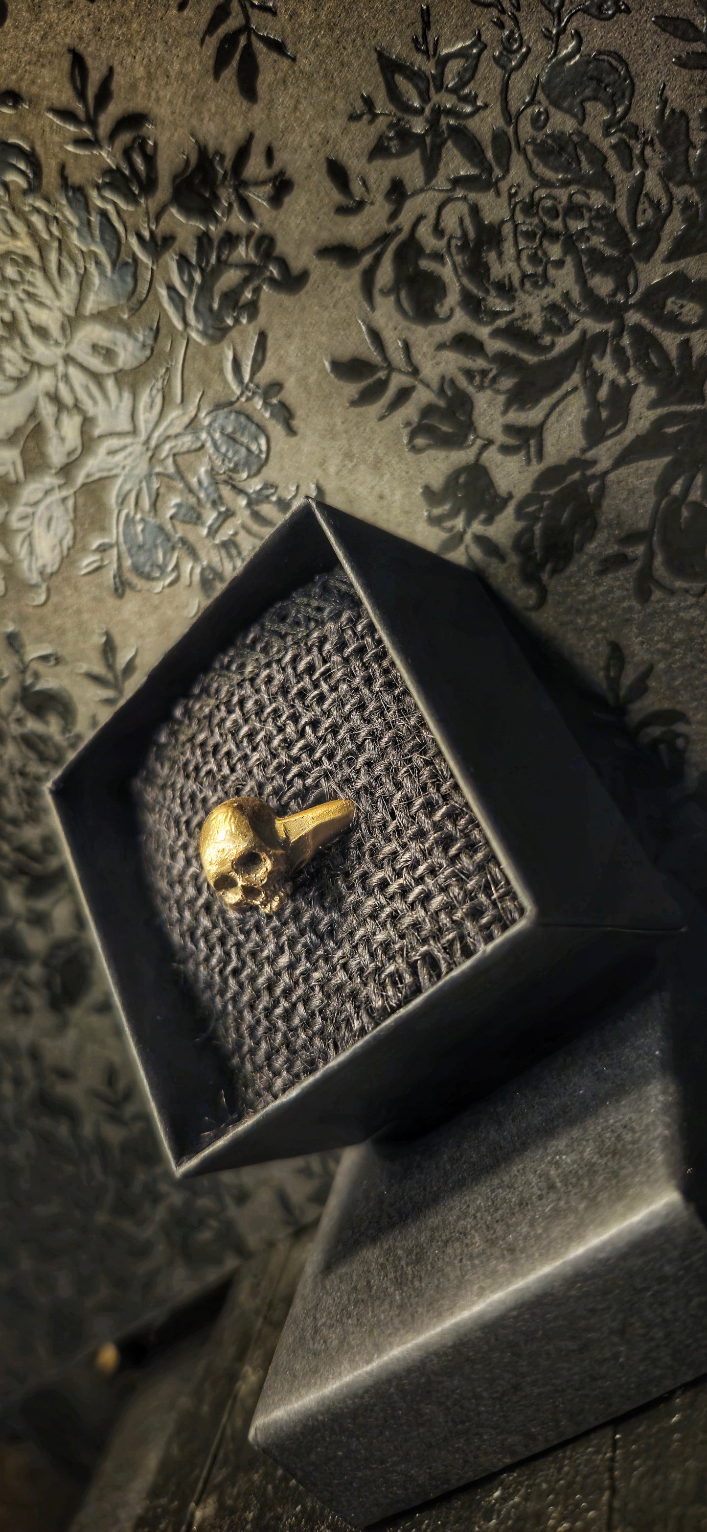 Memento Mori Pinky Ring