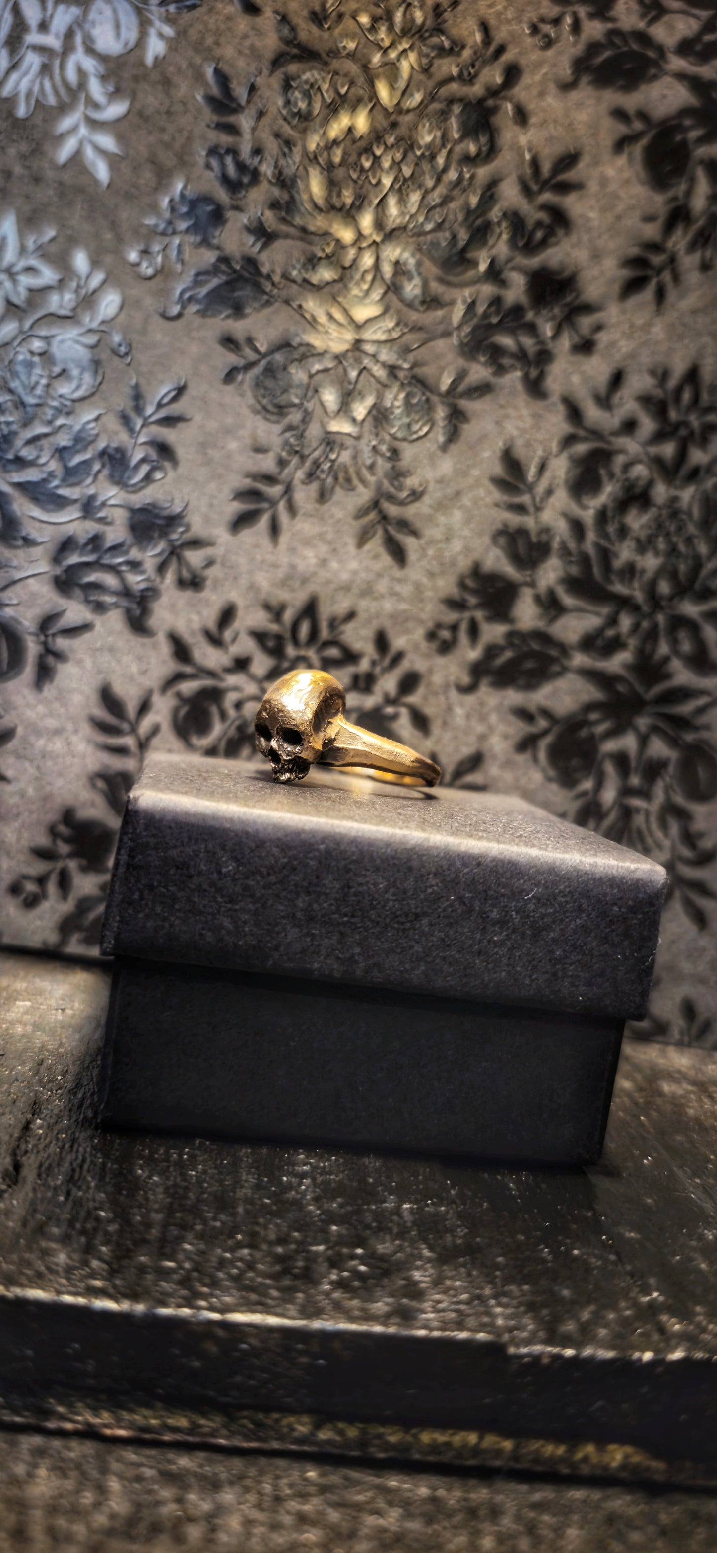 Memento Mori Pinky Ring