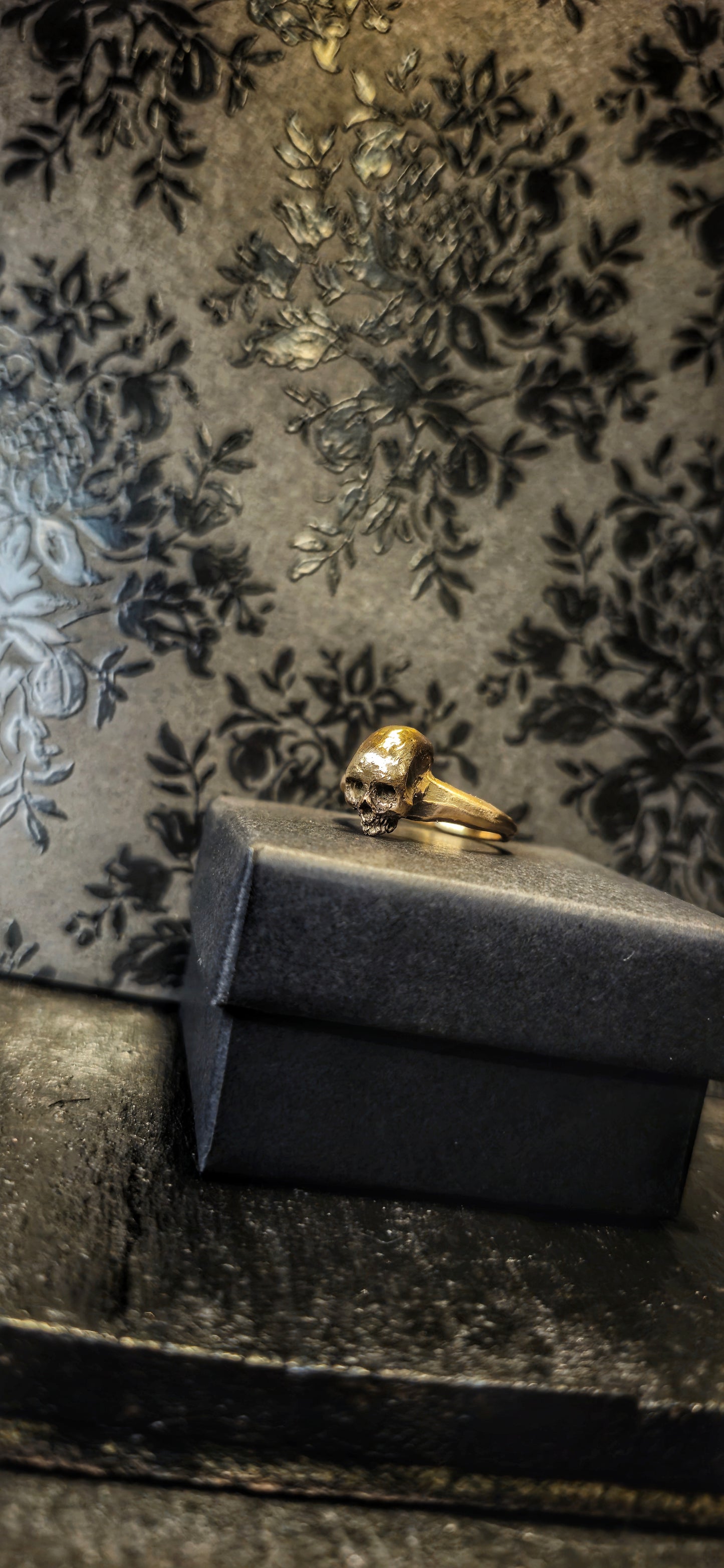 Memento Mori Pinky Ring
