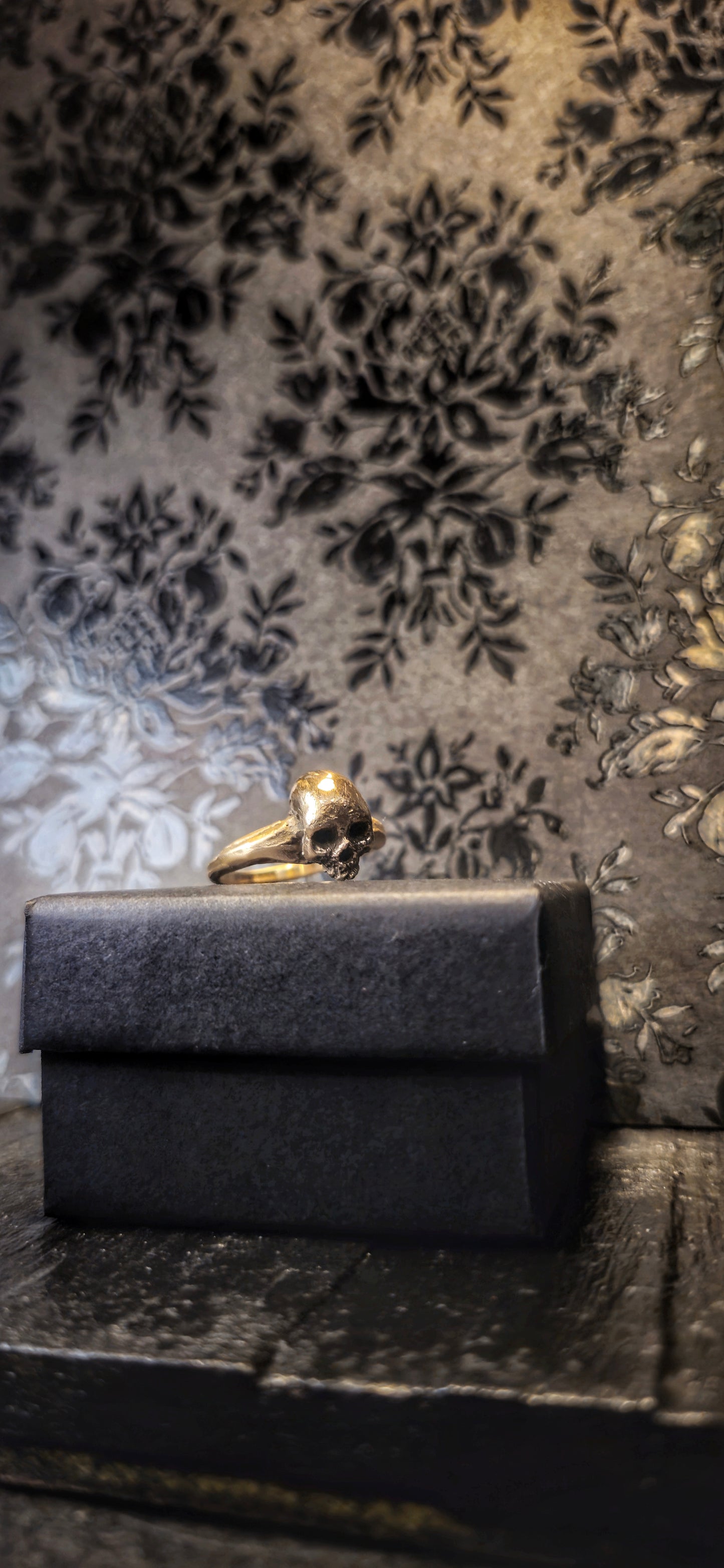 Memento Mori Pinky Ring